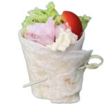 Weizentortilla gefüllt mit feinem Beinschinken, cremigem Eiaufstrich und knackigem Gemüse.